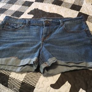 Old Navy Boyfriend Shorts Size 16